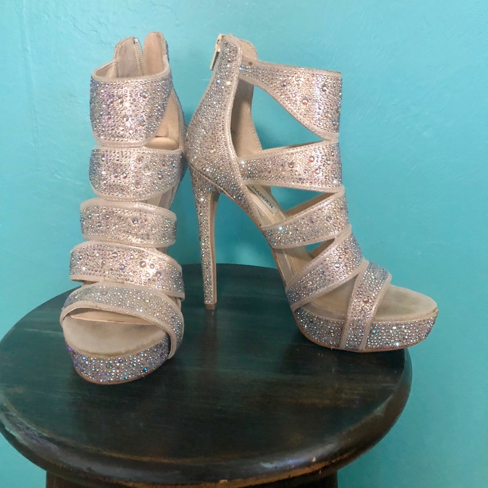 Steve Madden Jewel Caged High Heel